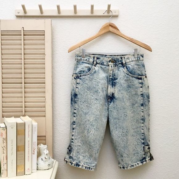 VINTAGE 90s Chic Jeans Acid Wash Crop, Long Shorts - Picture 2 of 8